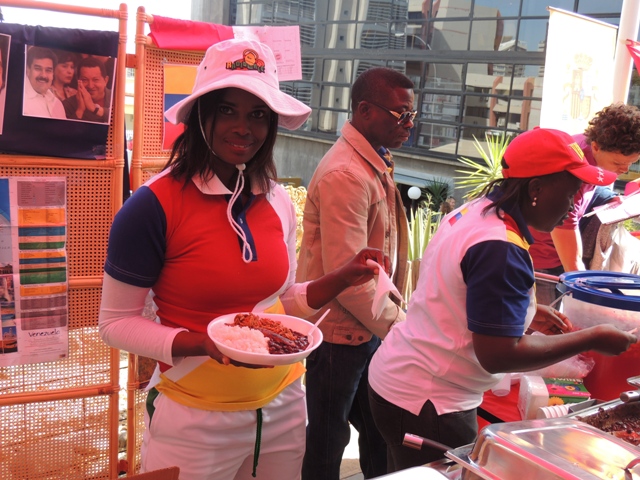 Bazar de comida y artesan&iacute;a en Namibia 2