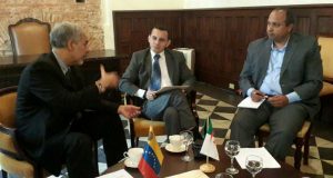 Encuentro diplomático en la Casa Amarilla sede protocolar de la Cancillería venezolana