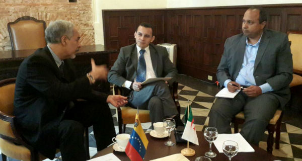 Encuentro diplomático en la Casa Amarilla sede protocolar de la Cancillería venezolana