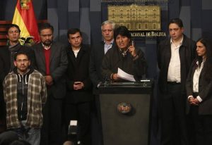 Presidente Evo Morales y su equipo de gobierno