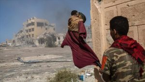La francotiradora fue vista durante los combates en Sirte