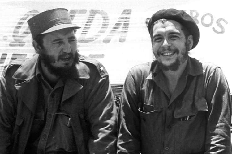 FidelCastro y Che Guevara
