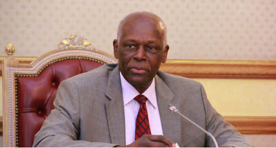 Presidente de Angola Jose Eduardo Dos Santos