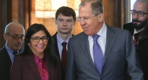 Cancilleres Rodriguez y su homólogo Serguéi Lavrov.