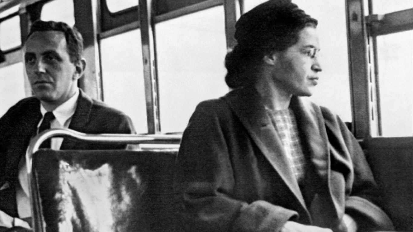 En 1955 Parks se negó a ceder su asiento en un autobús público de Alabama e impulsó el fin de la segregación racial en EEUU