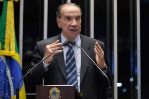 Aloysio Fereira Canciller de Facto