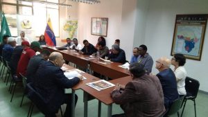Viceministro Yuri Pimentel con delegaciones africanas y el equipo del CSAAC