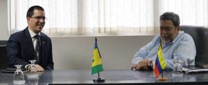 Canciller Arreaza con el primer Ministro Ralph Gonsalves