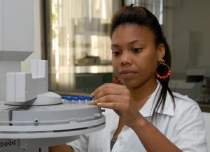 En el sector de la Ciencia, el 53 por ciento son mujeres