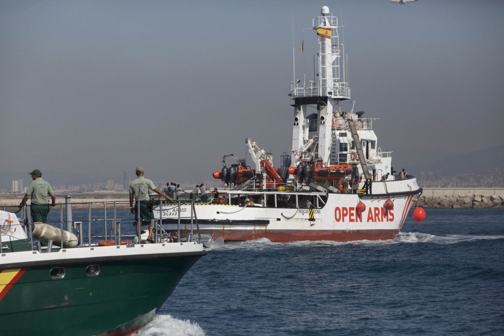 Llegada del Barco ProActiva Open Arms al Puerto de Barcelona