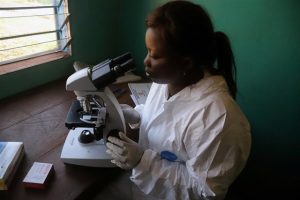 Trabajadora Sanitara en la República Democrática del Congo