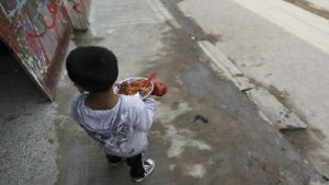 16 millones de niños argentinos no reciben ayuda del gobierno