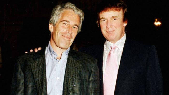 Jeffrey Epstein y Donald Trump en una fiesta en Mar a Lago en 1997