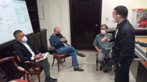 Reinaldo Bolívar en la presentación del informe