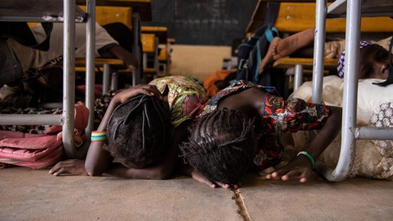 El ataque también dejó 19 heridos