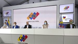 El presidente del CNE, Pedro Calzadilla, informó que hubo una participación del 41.80 por ciento de la población convocada