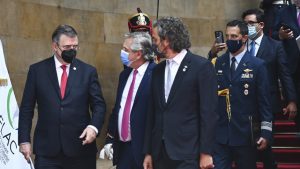 El Gobierno peronista, aliado de la 4T, operó para que no haya competidores y garantizarse la unanimidad de los apoyos.