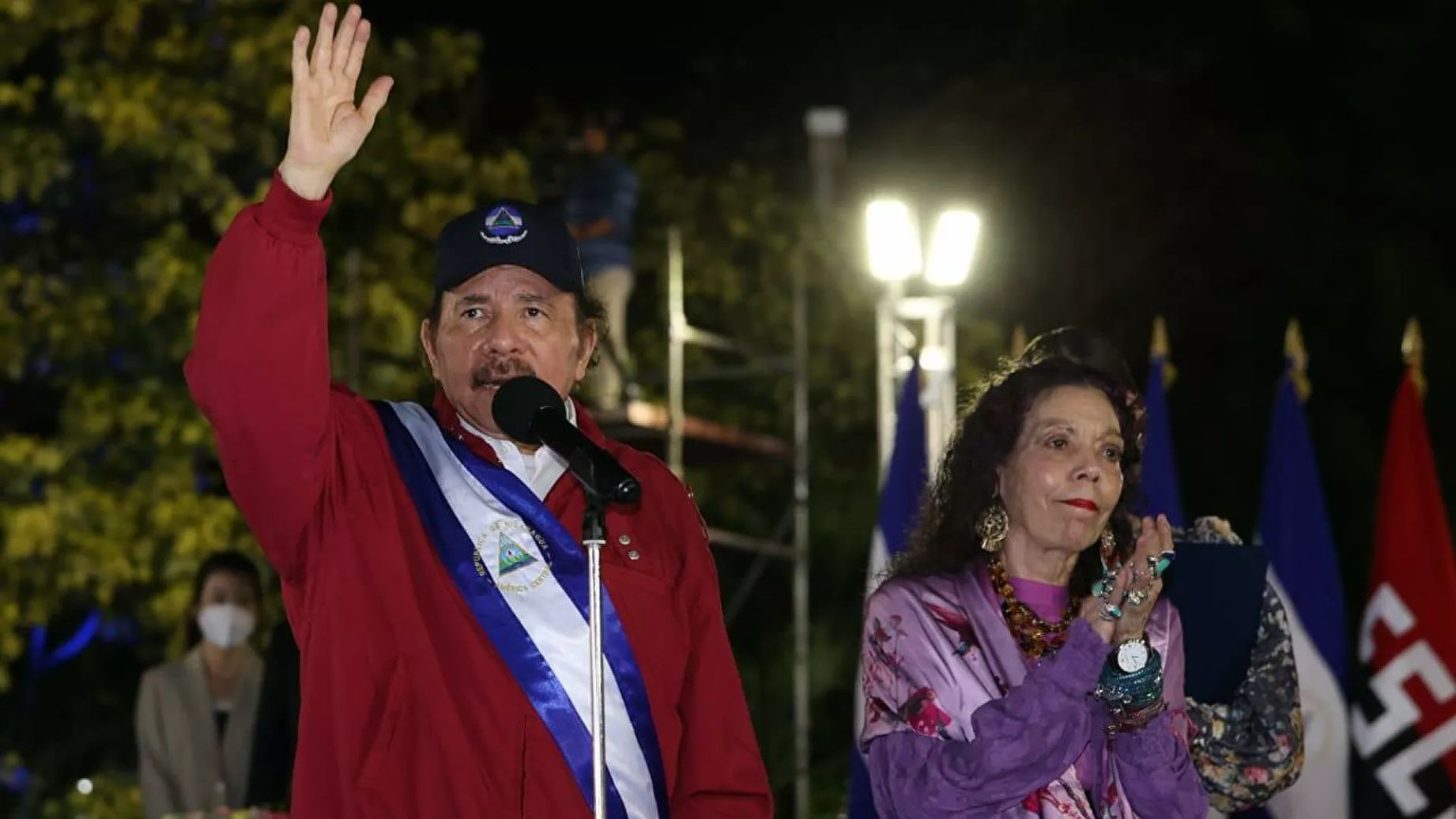 Daniel Ortega y Rosario Murillo, Presidente y Copresidenta de Nicaragua, en la Plaza de la Revolución de Managua. Foto: Presidencia de Nicaragua -