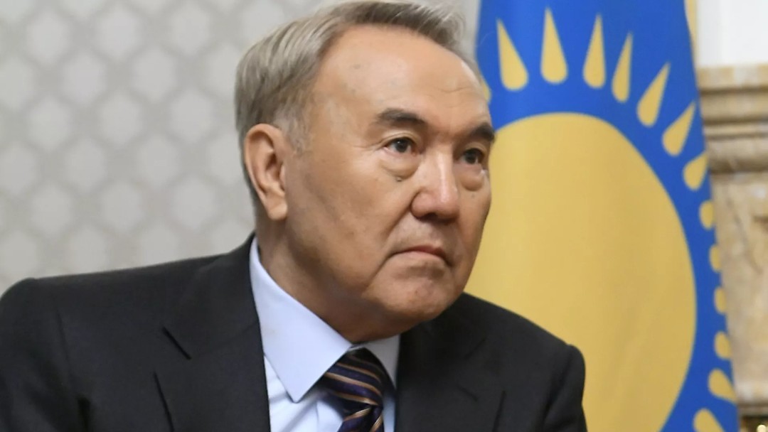 El expresidente de Kazajistán Nursultán Nazarbáev declaró que no ha abandonado el país, en su primer mensaje a la nación desde el inicio de la crisis en el país. -