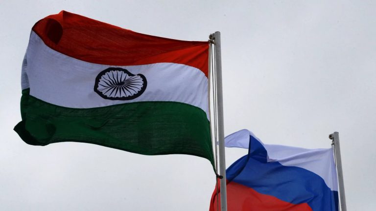 Las banderas de la India y Rusia - Sputnik Mundo, 1920, 31.03.2022 © Sputnik / Vitaly Ankov -
