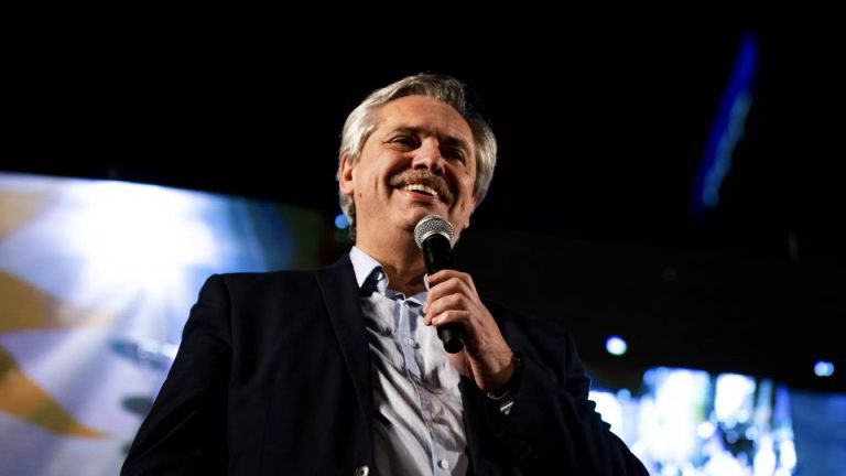 Alberto Fernández, presidente de Argentina - Sputnik Mundo, 1920, 22.04.2022 © AP Photo / Tomas F. Cuesta -