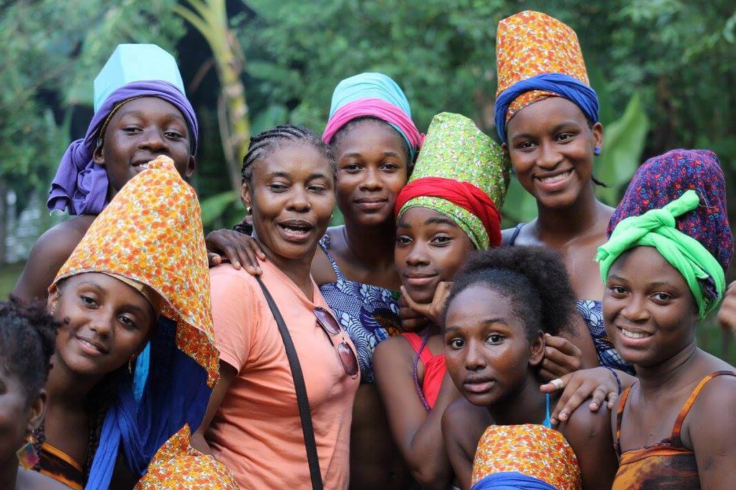 Homenaje a todas las madres del mundo en su día y a nuestra Madre África  - 