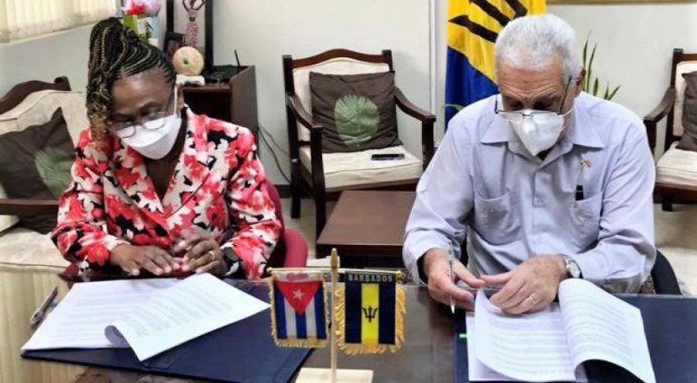 Barbados y Cuba firman acuerdo