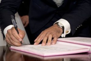 Firma Acuerdos con el FAD