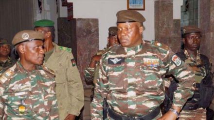 El general Abdourahamane Tiani dcha declarado nuevo jefe de Estado de Níger por los líderes del golpe militar Niamey 28 de julio de 2023