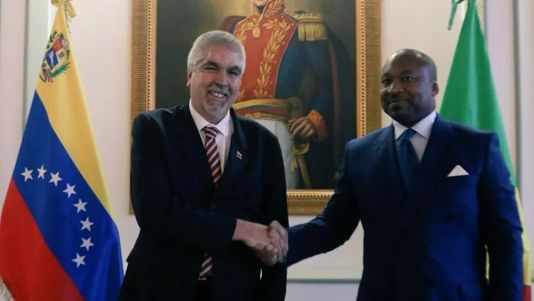 El viceministro para África Yuri Pimentel y el ministro de Cooperación Internacional y Promoción de Asociaciones Público Privadas de la República del Congo Denis Christel Sassou Nguesso