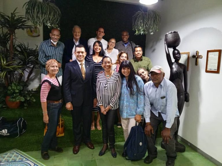 Compartir entre ponentes y participantes del Seminario