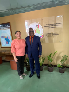 Embajador de Zimbabwe en el Centro de Saberes Africanos