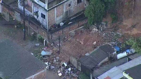 Según la Secretaría de Estado de Defensa Civil, el riesgo de inundaciones es alto o muy alto en Nova Iguazú, Queimados, Barra do Piraí, Mendes, Paracambi, Porto Real, Engenheiro Paulo de Frontin, Japeri, Belford Roxo y Río de Janeiro.