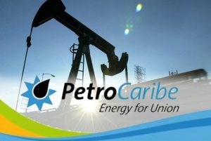 Petrocaribe posibilita abastecer de petróleo y sus derivados de combustible venezolano a países del Caribe, de manera permanente y diaria.