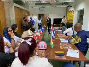 Equipo académico en la clase inaugural del Diplomado