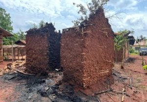 Las AFD “han quemado nueve casas, siete motos y varias personas están desaparecidas o secuestradas”. Fuente: @radiookapi