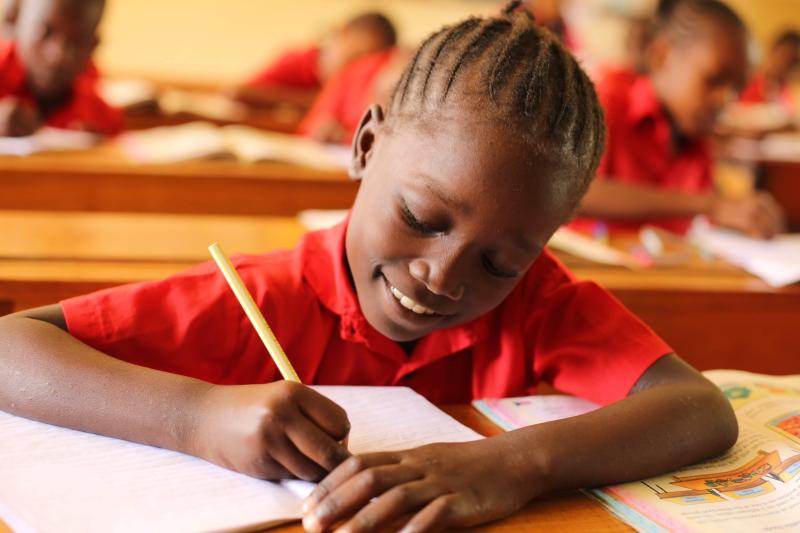 Impacto de la Educación de las Niñas en el Desarrollo Económico de África Subsahariana