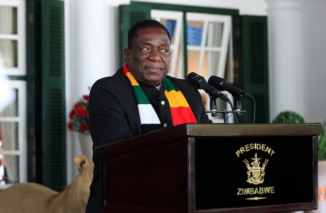 El presidente de Zimbabue Emmerson Mnangagwa