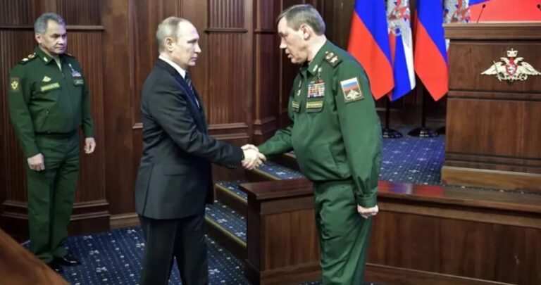 El alto mando destacó la cooperación militar del país eslavo con departamentos militares de otros países. Foto: EFE