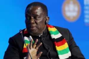 El presidente de Zimbabue Emmerson Mnangagwa